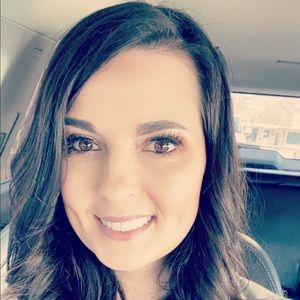 Meet your Posher, Monica